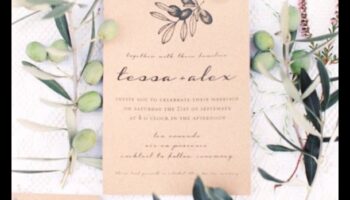 Chic Whispers: Invitații de nuntă artistice